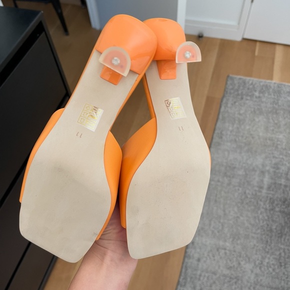 Jeffrey Campbell Sandals - Picture 4 of 6